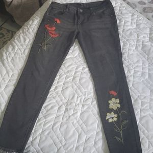 Embroidered denim skinnies